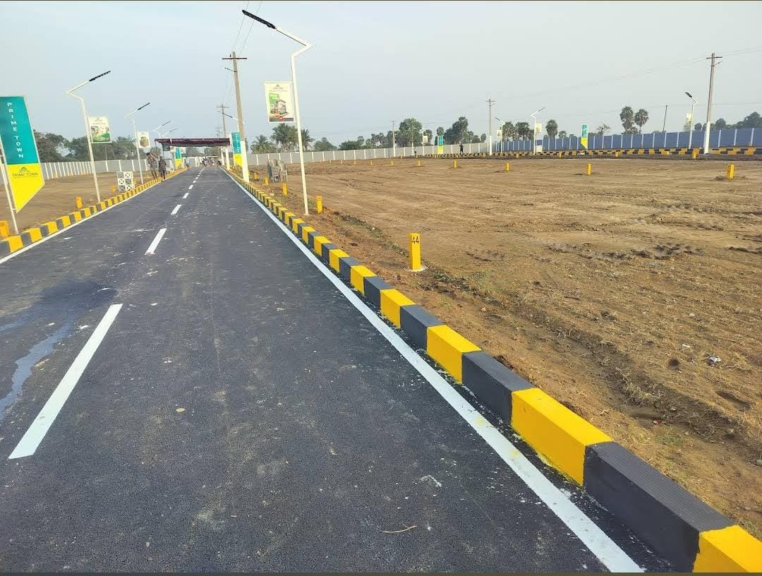 Premium villa plot for sale in Melmaruvathur
